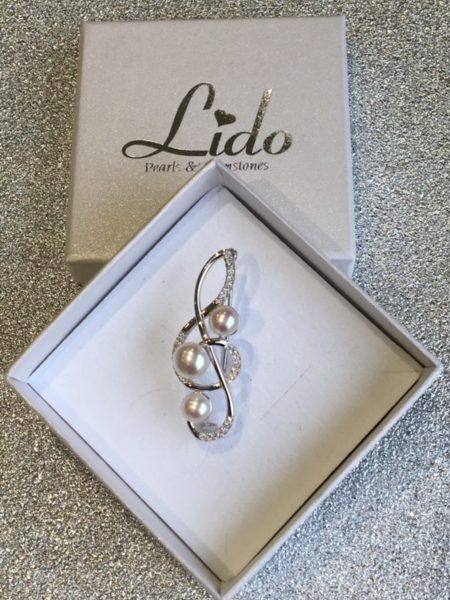 Lido Pearl Treble Clef Brooch - T151BR-0